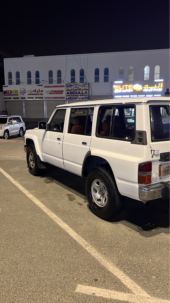 للبيع نيسان بترول 1994 - 2