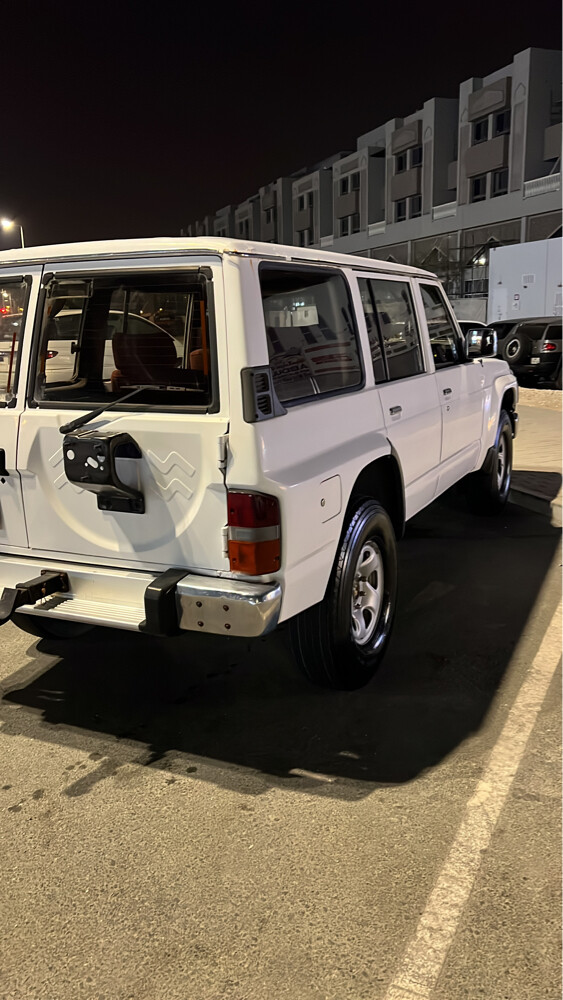 للبيع نيسان بترول 1994 - 3
