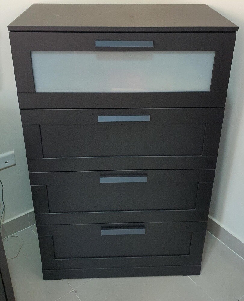 4-drawer dresser - 1