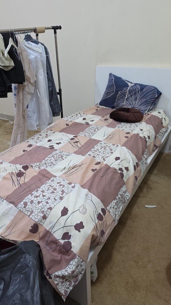 single bed - 1