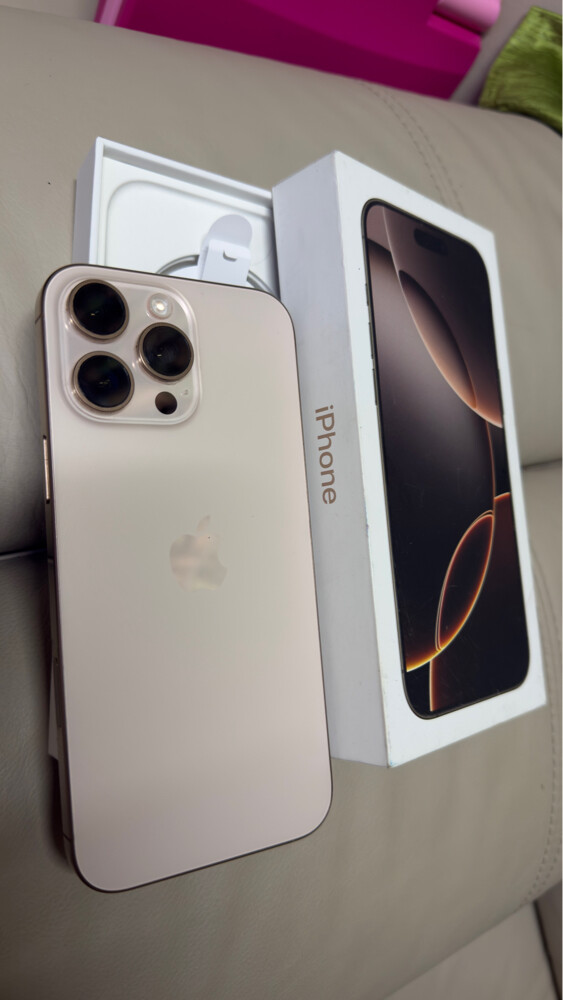 IPhone 16 pro Max desert titanium - 2