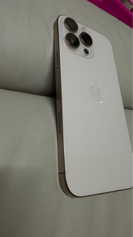 IPhone 16 pro Max desert titanium - 5