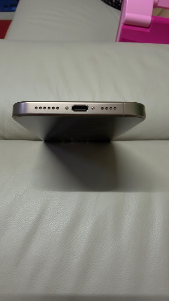 IPhone 16 pro Max desert titanium - 4
