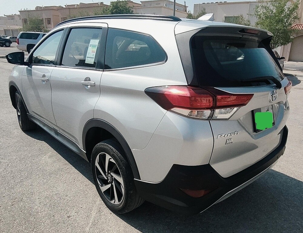 Toyota Rush 2023 With Alloy wheels - 10