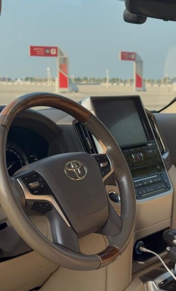 LAND CRUISER VXR 2018 223KM QR122K - 5