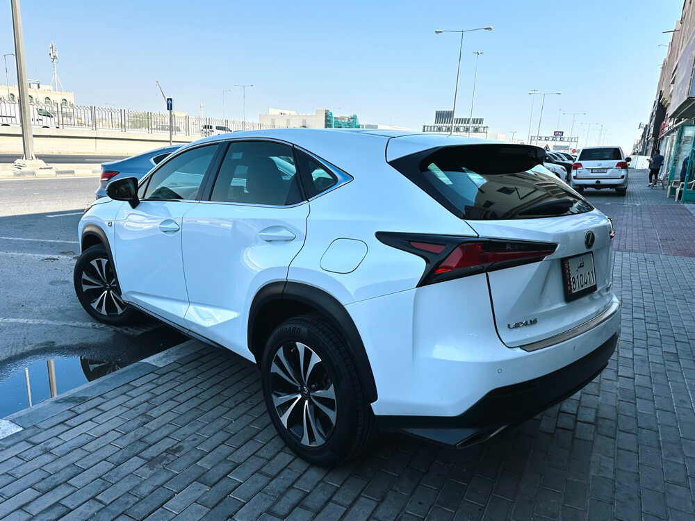 LEXUS - 4
