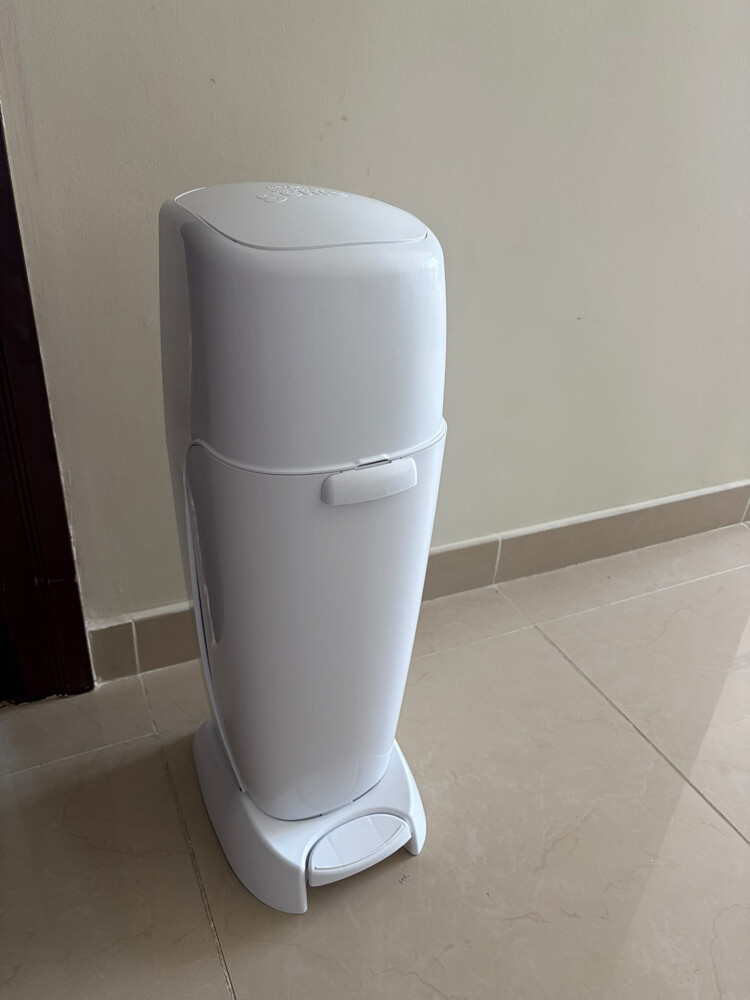 Diaper Genie Pail for Sale - Good - 2