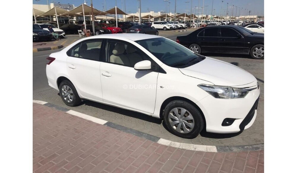 Toyota    Yaris    2014      sale - 3
