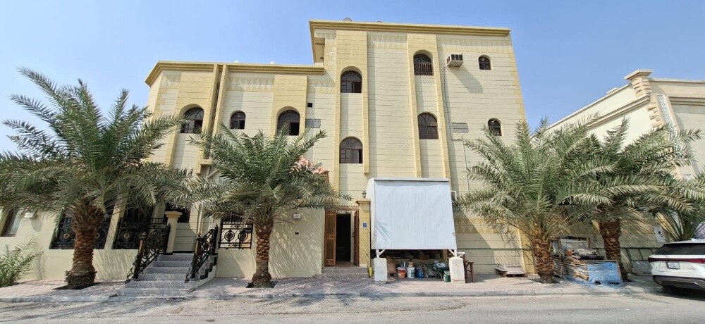 للإيجار شقة في معيذر الشمالي - 1