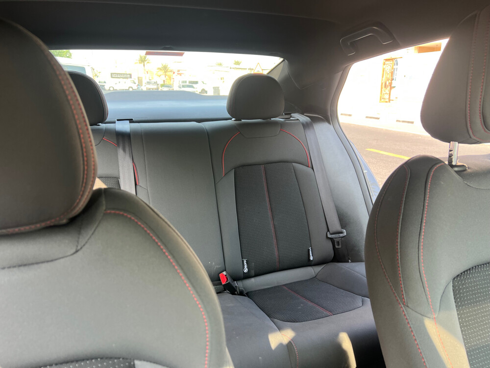 Buy luxuries vehicle enjoy life - 9