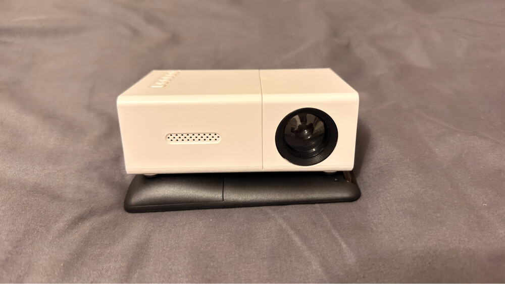 small projector - 1