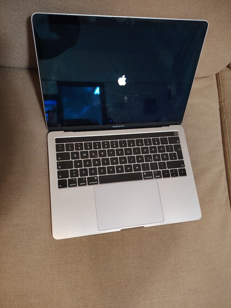 Macbook pro - 1