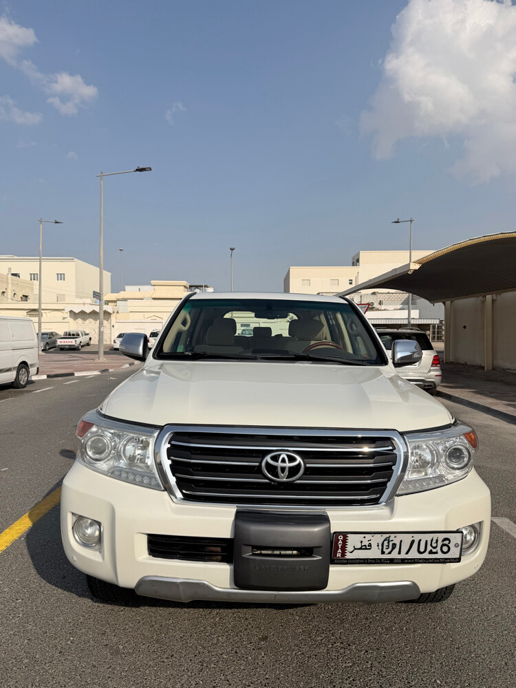 Toyota Land Cruiser 2014 GXR V8 - 1