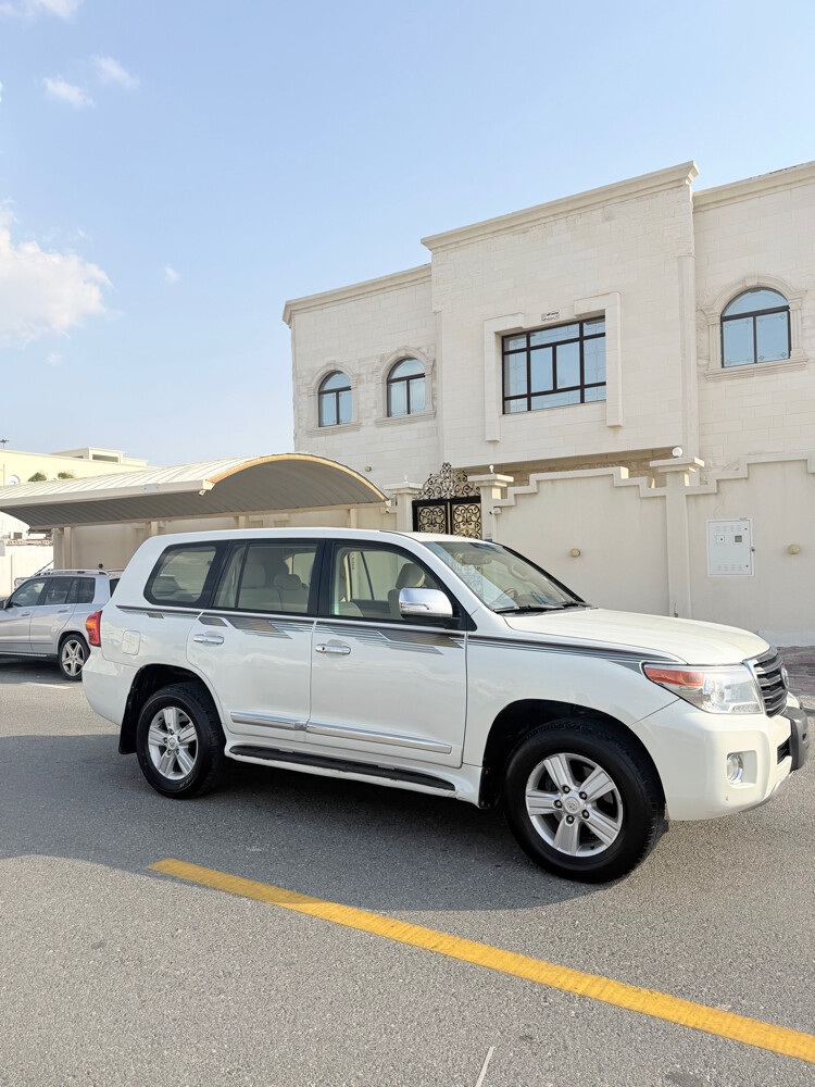 Toyota Land Cruiser 2014 GXR V8 - 6