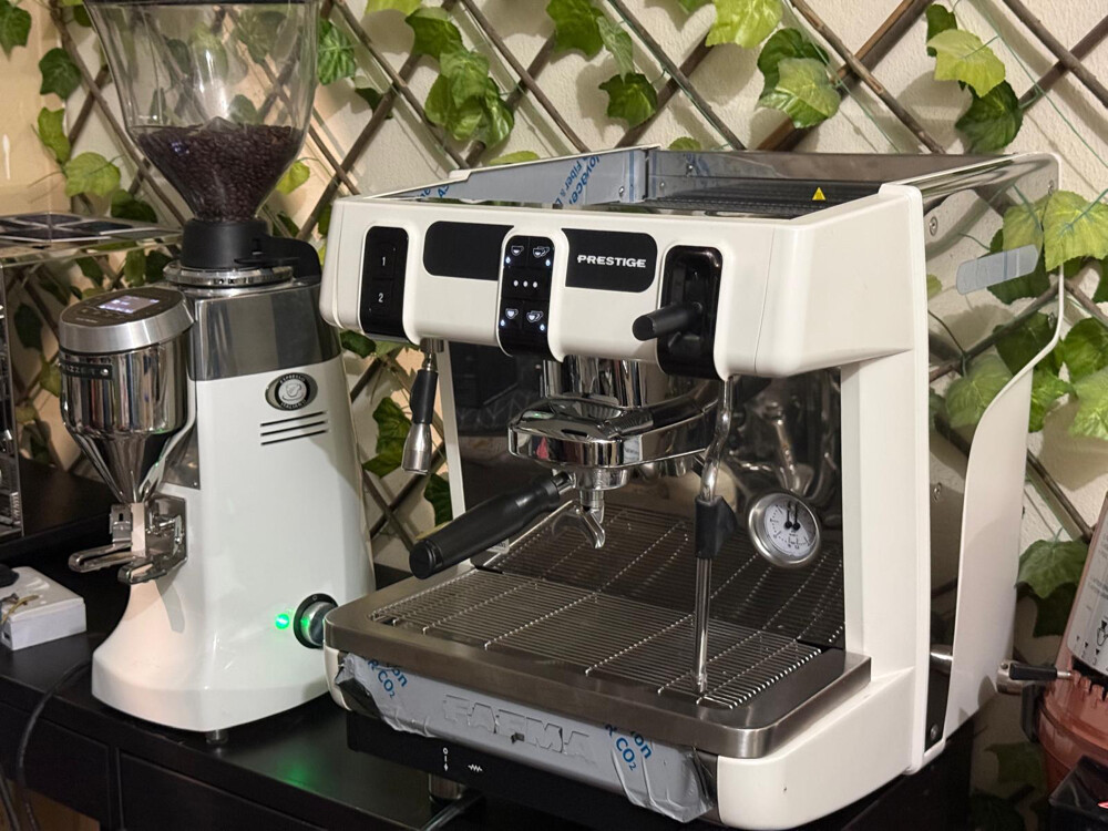 Lamarzocco Coffee Grinder - 16