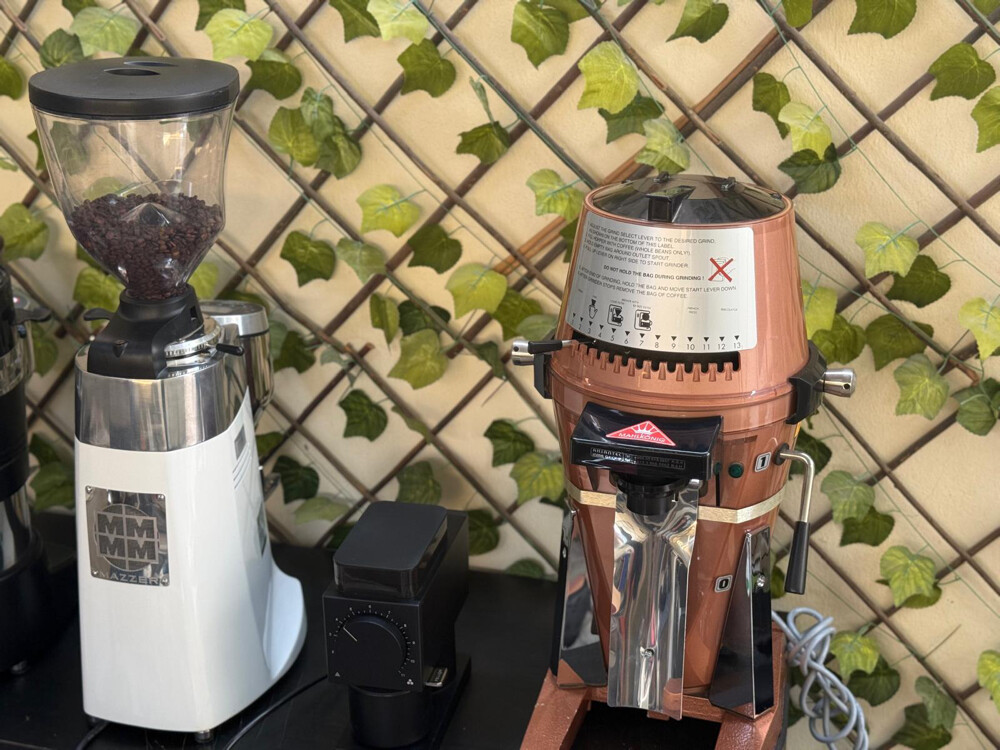 Lamarzocco Coffee Grinder - 5