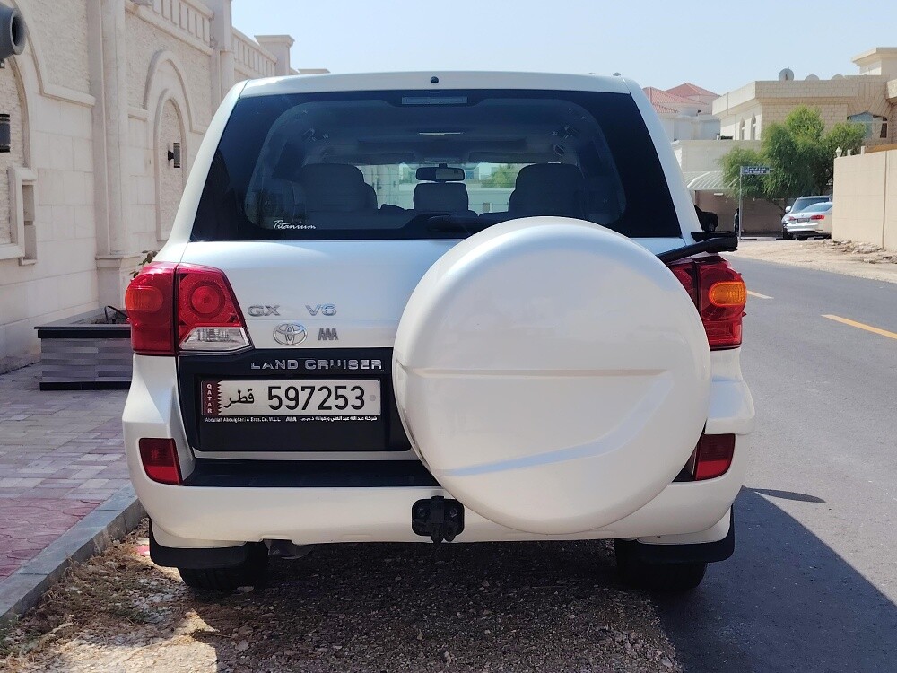 لاند كروزر جي اكس 2010 - 6