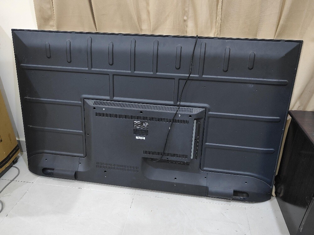 Geepas 65 Inch tv not working - 1