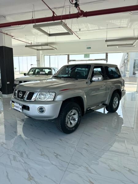 نيسان سفاري باب اتوماتيك 2015 - 2