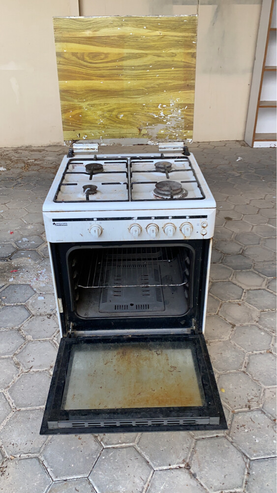 طباخ نظيف  - 1
