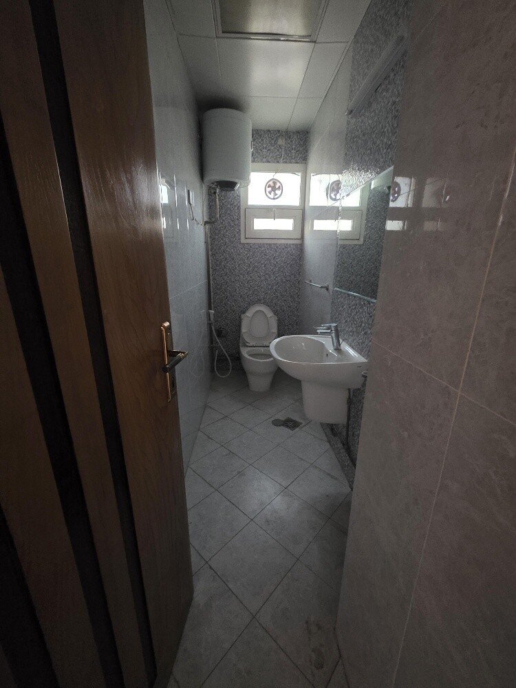 Flats for rent in bin omran - 3