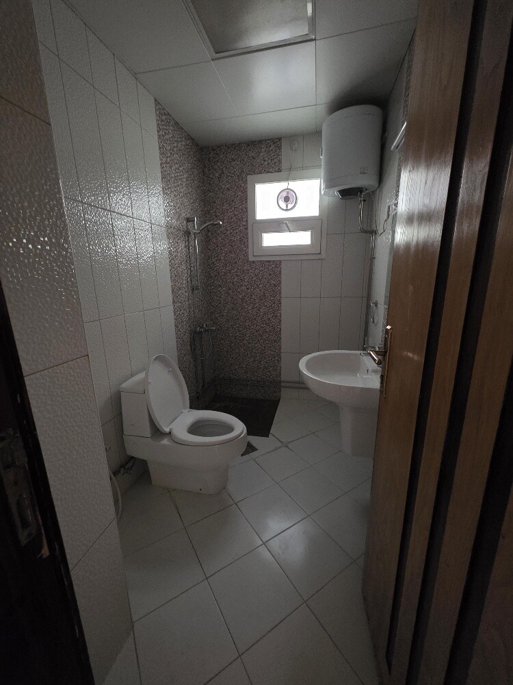 Flats for rent in bin omran - 7