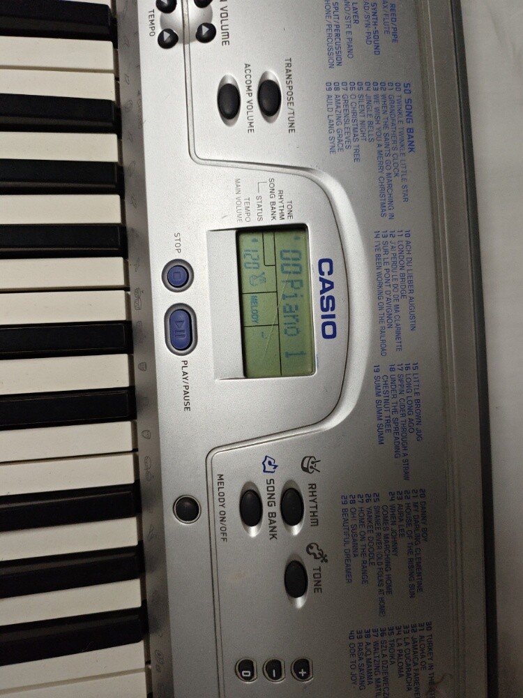 Casio piano keyboard - 3
