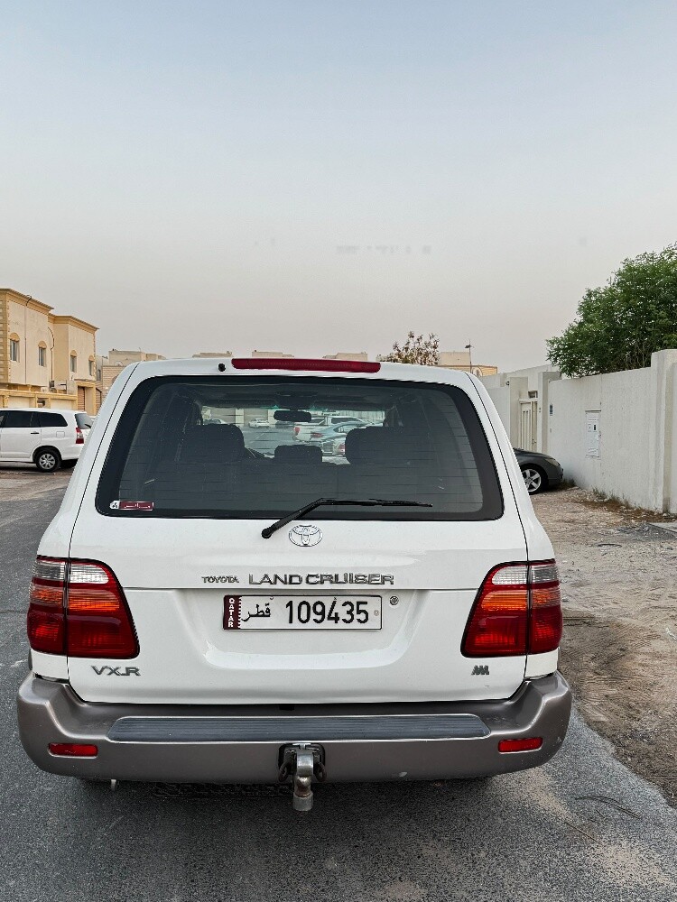 Land Cruiser VXR 2001 model - 5