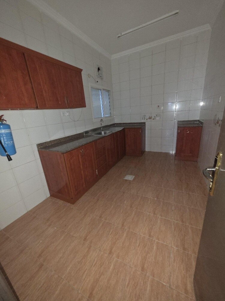 Flats for rent in bin omran - 4