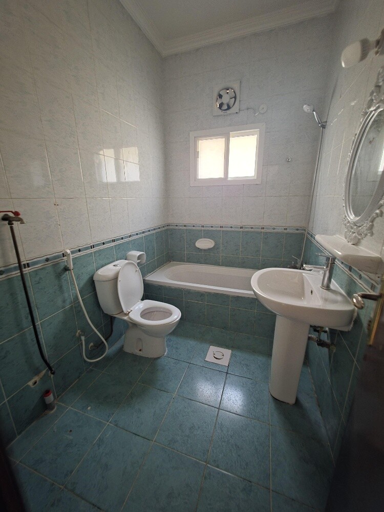 Flats for rent in bin omran - 6