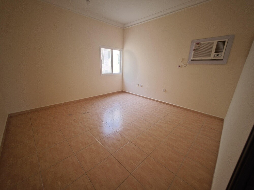 Flats for rent in bin omran - 5