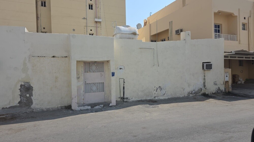 بيت قديم ارض عماير بالمطار 138 - 1