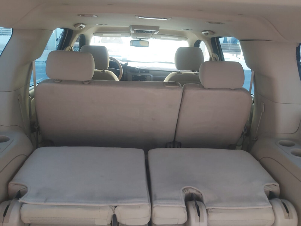 Chevrolet Suburban 2010 - 6