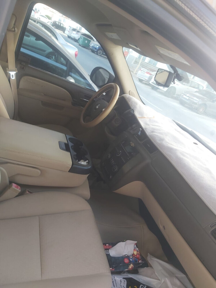 Chevrolet Suburban 2010 - 4