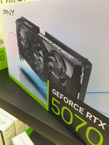 PNY GEFORCE RTX 5070 - 1