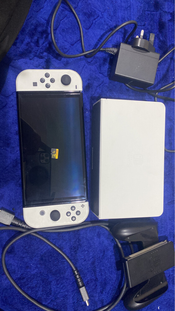 nintendo switch oled - 3