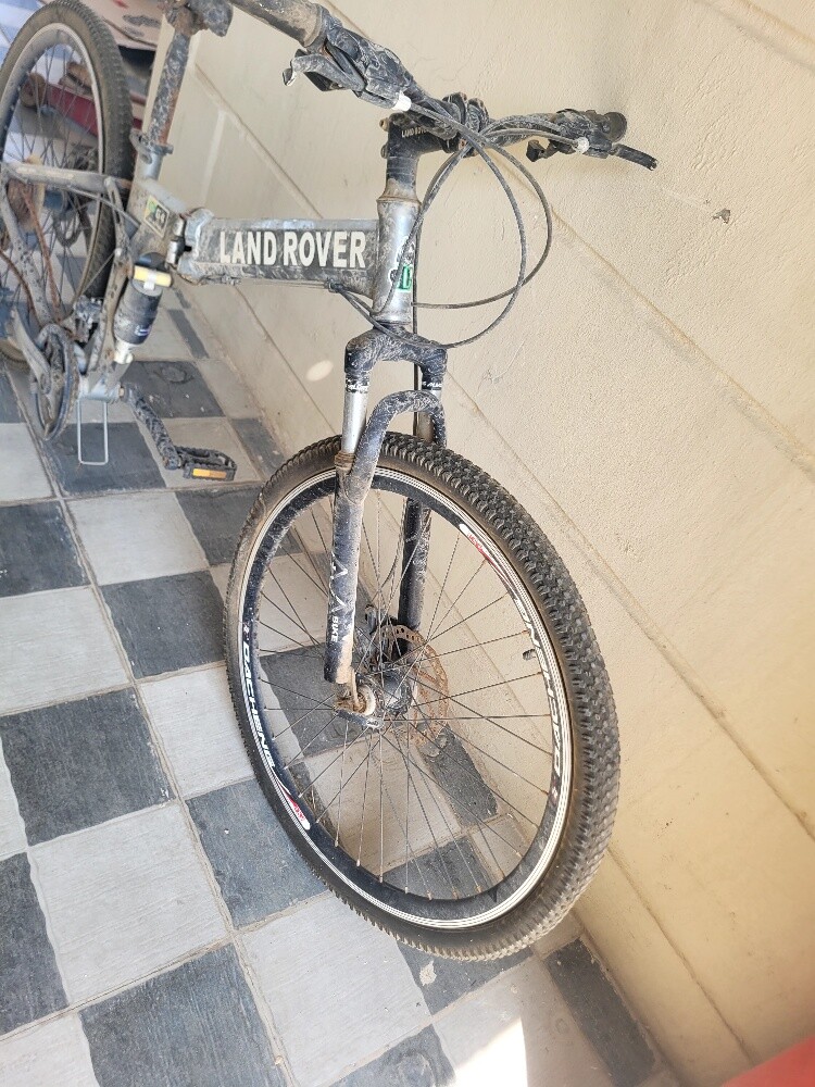 Bicycle for sale, not working - 3