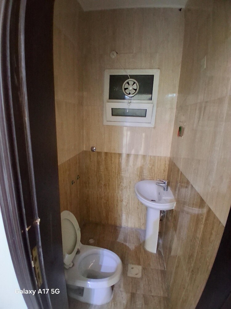 مكتب تجارى للايجار - 3