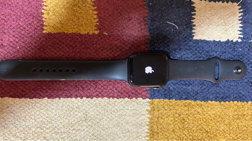 Apple Watch iCloud lock - 1