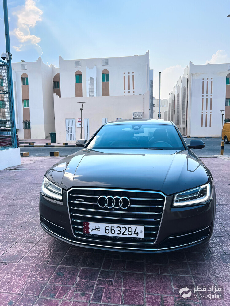Audi A8  - 11