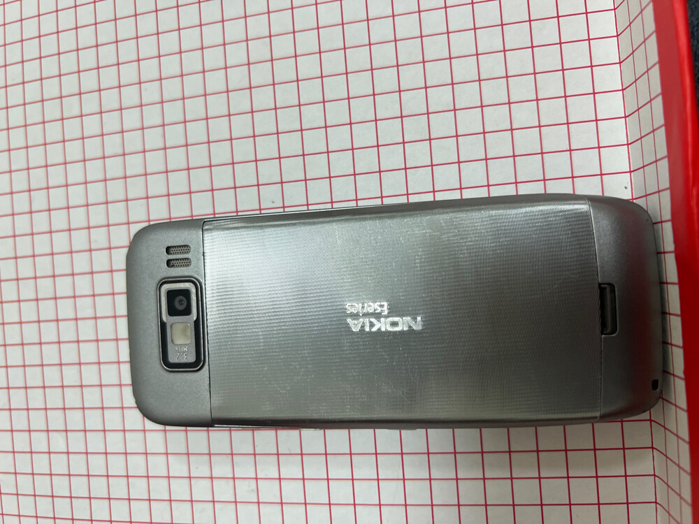 NOKIA E52 - 3