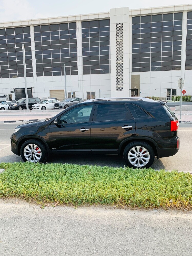 KIA SORONTO 2013 FULL OPTION - 4