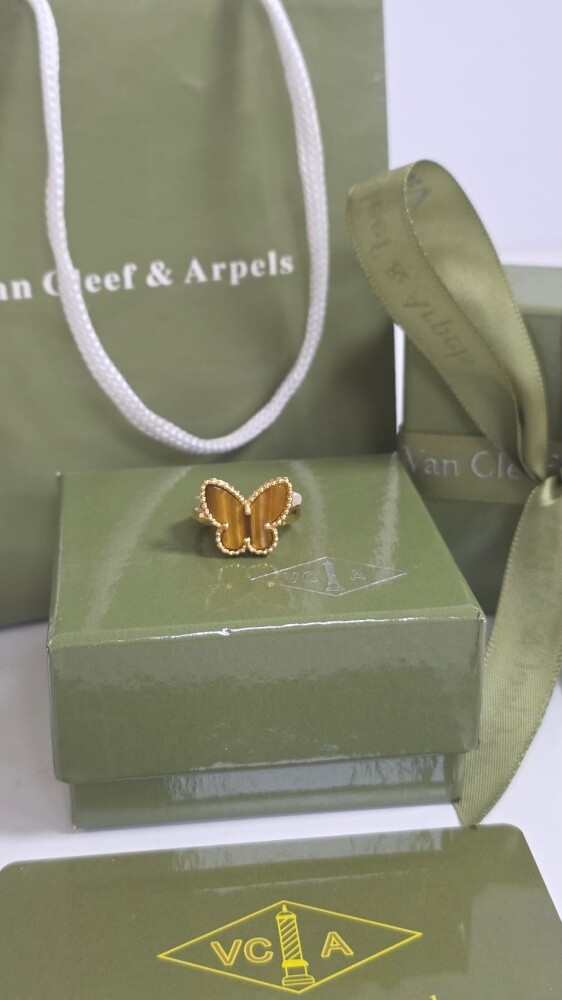 Van Cleef - 13