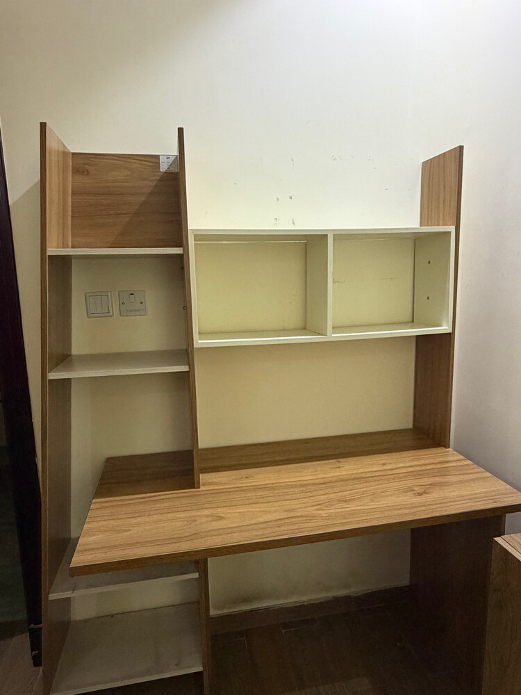 Computer Table/Desk - 1