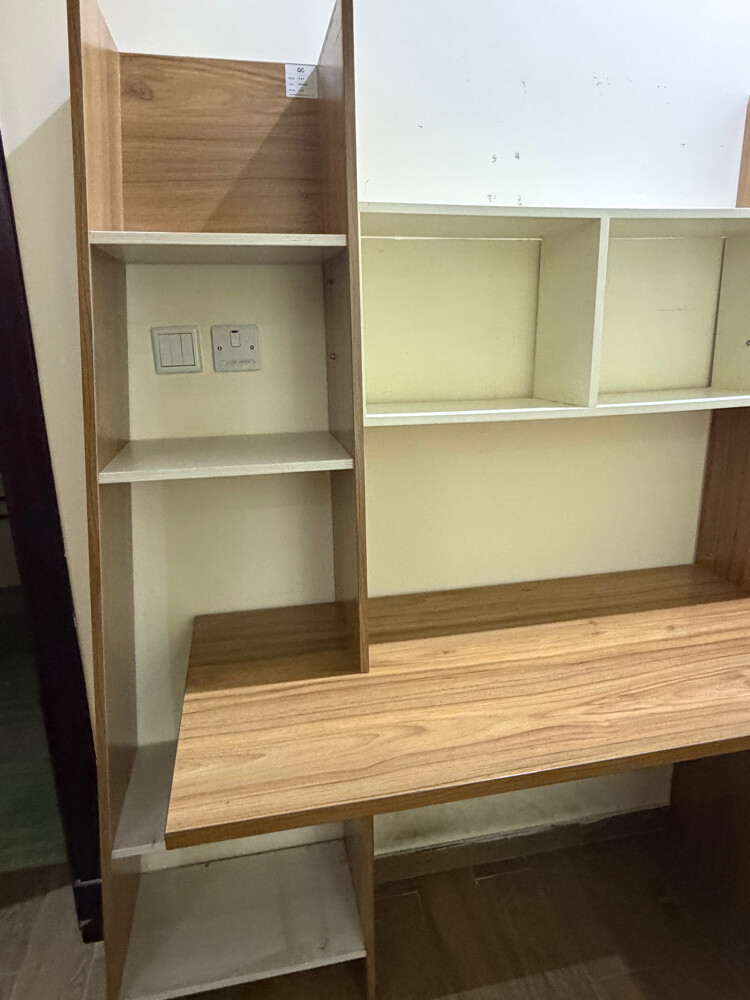 Computer Table/Desk - 4