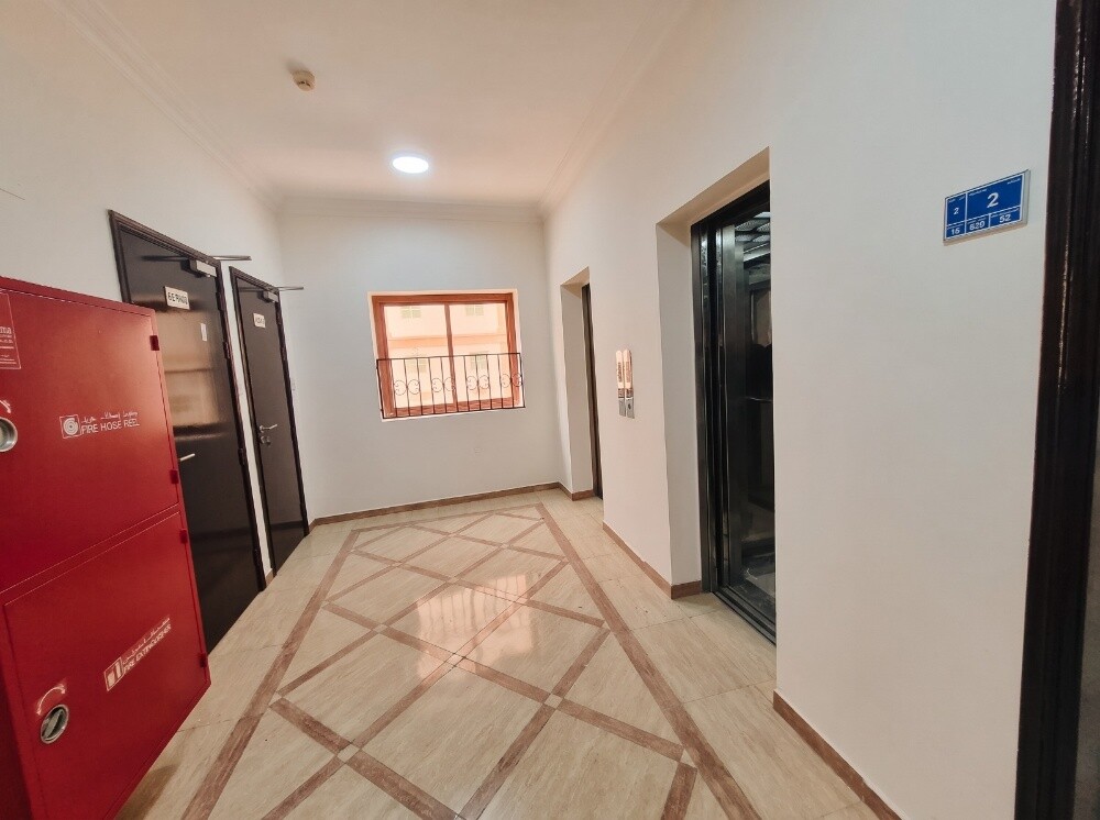 للبيع عماره مميزه  الدوحه الجديده - 5
