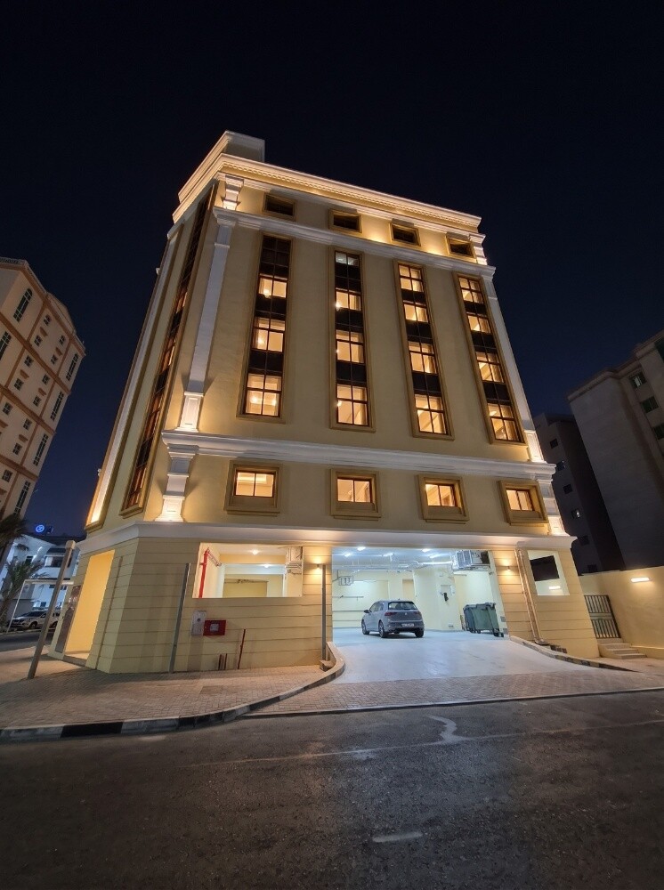 للبيع عماره مميزه  الدوحه الجديده - 1