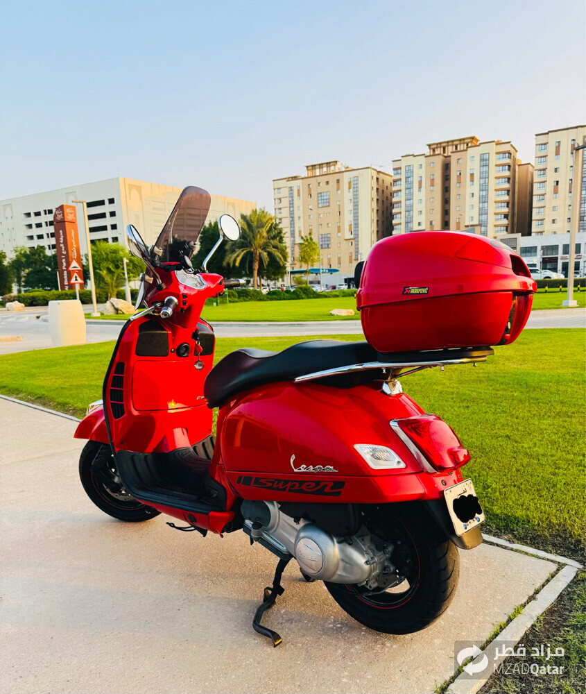 vespa 300GTS  - 2