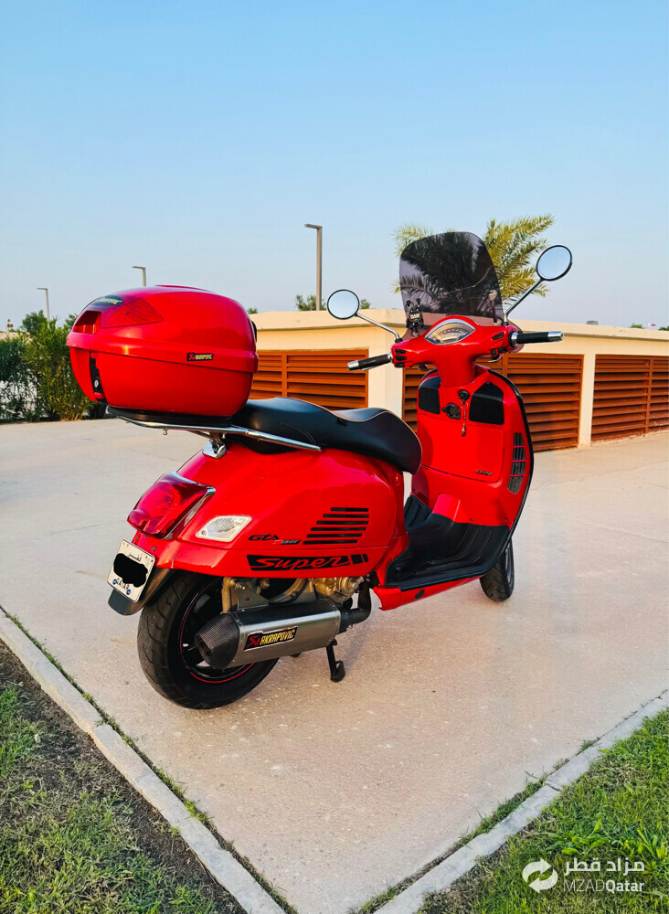 vespa 300GTS  - 4