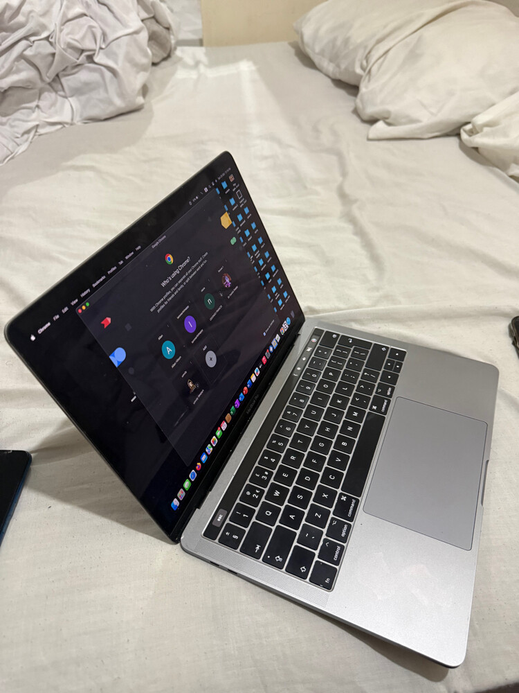 MacBook Pro laptop - 5